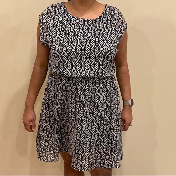 3/$30 Japna Midi Black/white patterned dress Size L - Picture 1 of 6